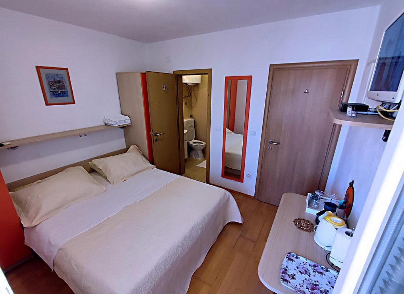 Apartments And Rooms By The Sea Tucepi, Makarska - 6058 Cameră foto